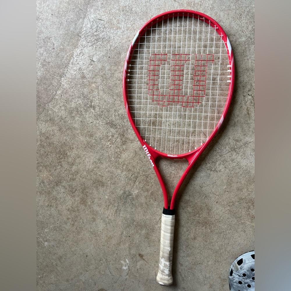 wilson tennis racket with cover